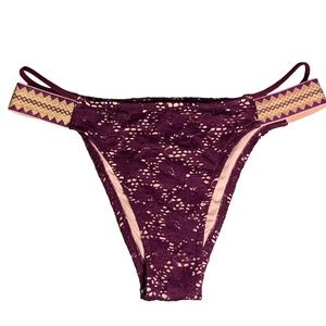 SHADE & SHORE (L) Bikini Bottom Merlot/Wine Crochet Lace Neutral Liner Like New